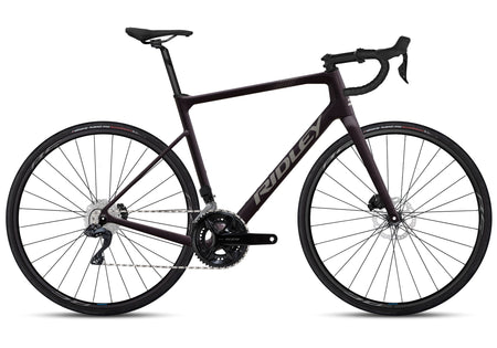 Шосеен велосипед Ridley Grifn 105 Di2 — 2026 — Dark Plum Metallic/Autumn Grey Metallic