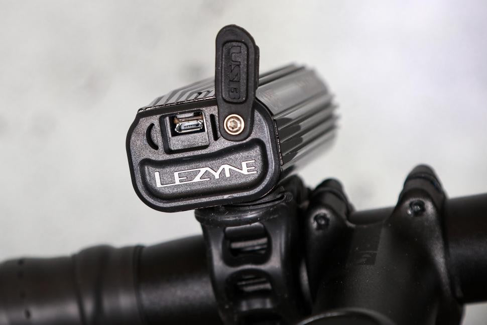 LEZYNE MEGA DRIVE 1800i LITE GREY Bicycle Light