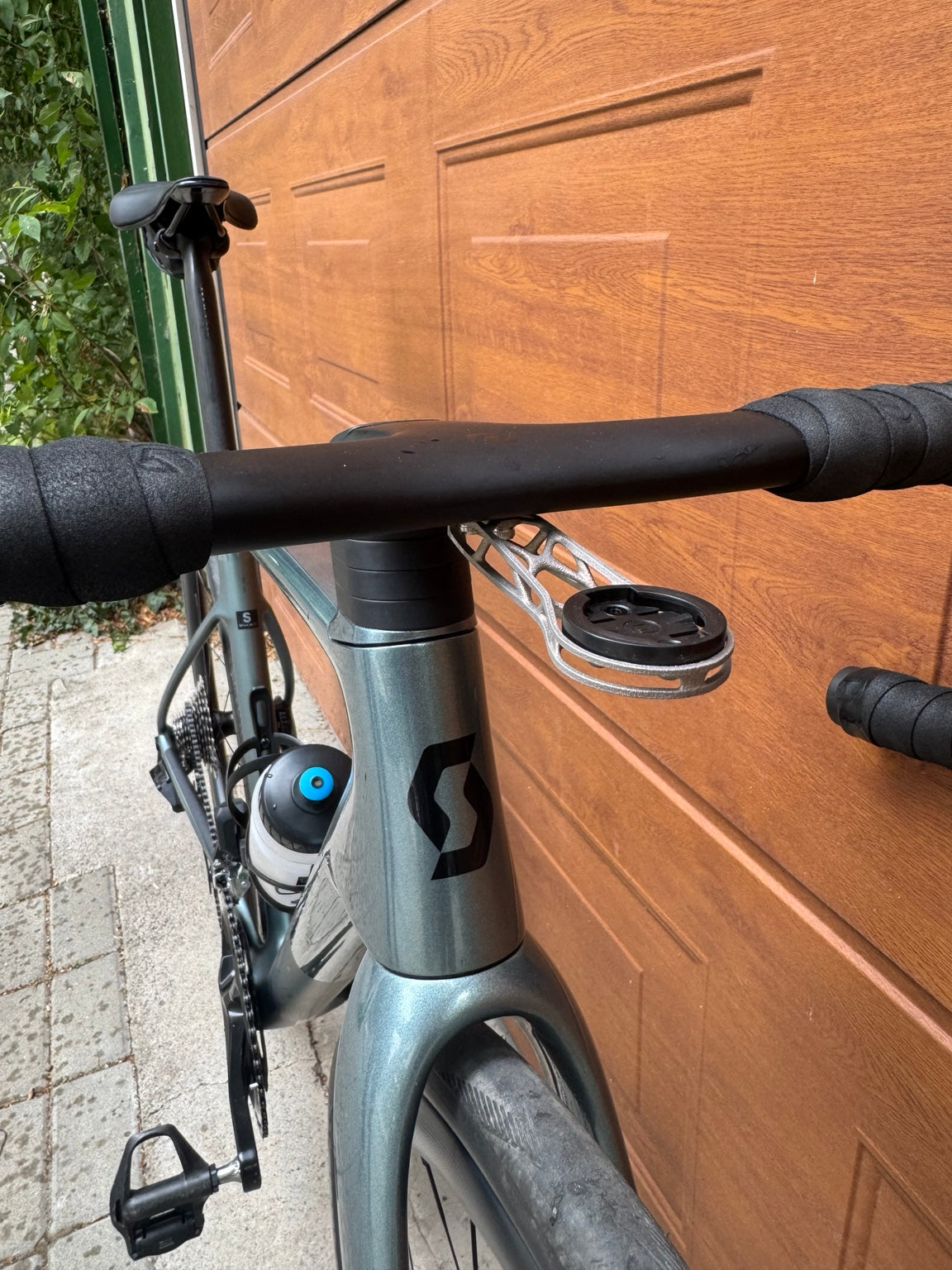 Scott Addict RC 30 – седалка и колче